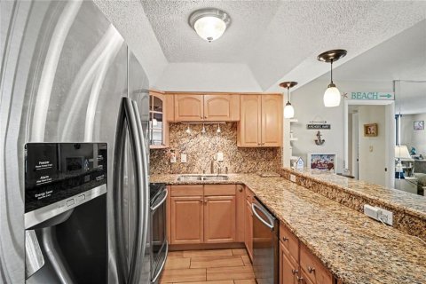 Copropriété à vendre à Daytona Beach Shores, Floride: 2 chambres, 99.59 m2 № 2239753 - photo 11