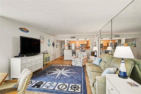 Copropriété à vendre à Daytona Beach Shores, Floride: 2 chambres, 99.59 m2 № 2239753 - photo 10