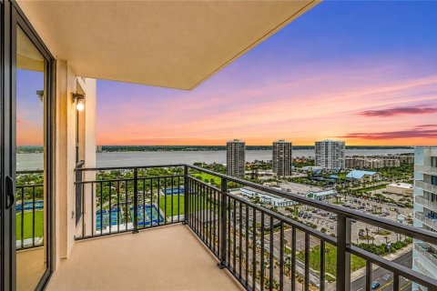 Copropriété à vendre à Daytona Beach Shores, Floride: 2 chambres, 99.59 m2 № 2239753 - photo 9