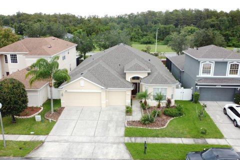 Villa ou maison à vendre à Orlando, Floride: 4 chambres, 234.39 m2 № 2400091 - photo 2