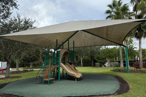 Villa ou maison à vendre à Orlando, Floride: 4 chambres, 234.39 m2 № 2400091 - photo 25