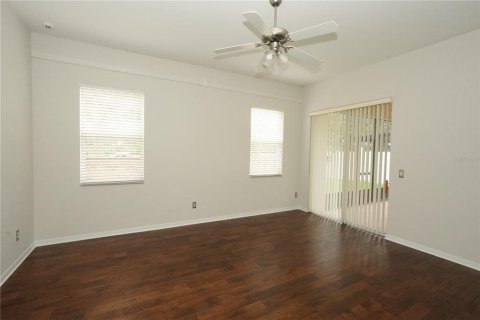 Villa ou maison à vendre à Orlando, Floride: 4 chambres, 234.39 m2 № 2400091 - photo 11