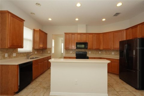 Villa ou maison à vendre à Orlando, Floride: 4 chambres, 234.39 m2 № 2400091 - photo 6
