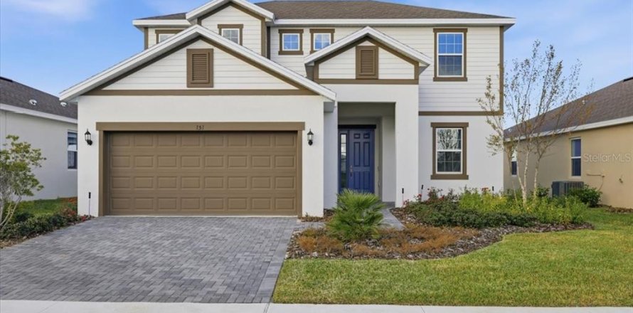 House in Haines City, Florida 4 bedrooms, 221.11 sq.m. № 2211409