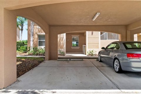 Condo in Bradenton, Florida, 2 bedrooms № 2203614 - photo 2