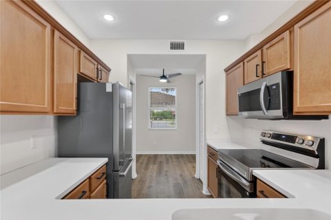 Condo in Bradenton, Florida, 2 bedrooms № 2203614 - photo 18