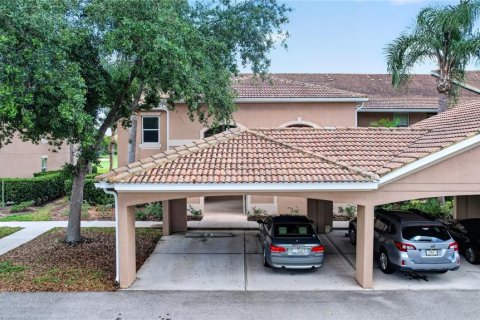 Condo in Bradenton, Florida, 2 bedrooms № 2203614 - photo 3