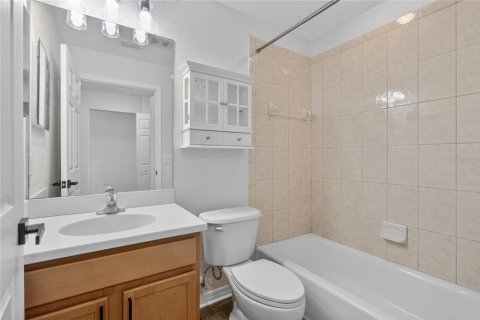 Condo in Bradenton, Florida, 2 bedrooms № 2203614 - photo 30