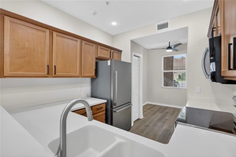 Condo in Bradenton, Florida, 2 bedrooms № 2203614 - photo 14
