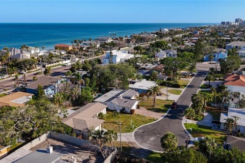 Casa en venta en Belleair Beach, Florida, 3 dormitorios, 173.08 m2 № 1657204 - foto 8
