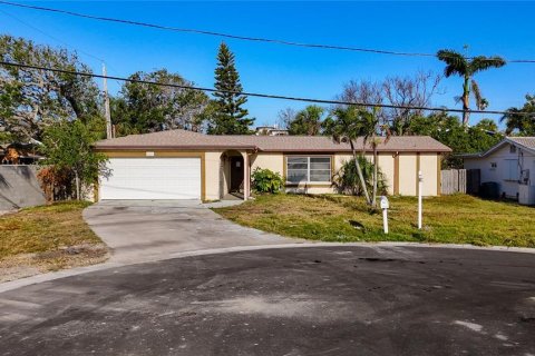 Casa en venta en Belleair Beach, Florida, 3 dormitorios, 173.08 m2 № 1657204 - foto 1