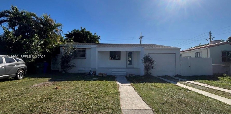 Villa ou maison à Miami, Floride 3 chambres, 91.14 m2 № 2001308