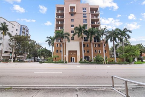 Condominio en venta en Miami, Florida, 2 dormitorios, 113.25 m2 № 1989689 - foto 1
