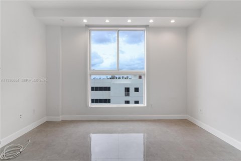 Condominio en venta en Miami, Florida, 2 dormitorios, 113.25 m2 № 1989689 - foto 23