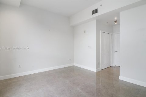 Condominio en venta en Miami, Florida, 2 dormitorios, 113.25 m2 № 1989689 - foto 24