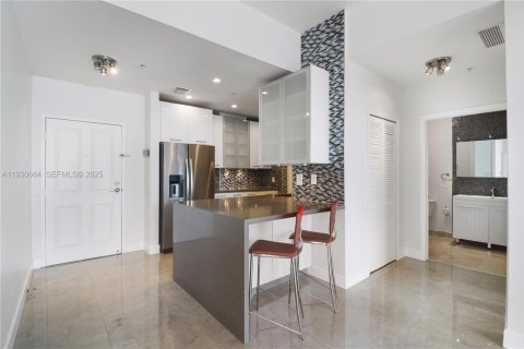 Condominio en venta en Miami, Florida, 2 dormitorios, 113.25 m2 № 1989689 - foto 10