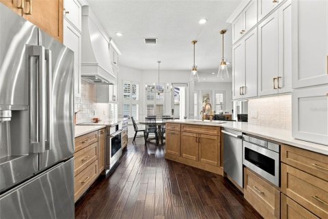 Villa ou maison à vendre à Tampa, Floride: 5 chambres, 267.65 m2 № 2395660 - photo 13