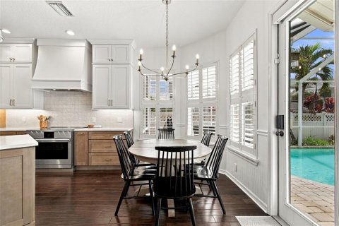 Villa ou maison à vendre à Tampa, Floride: 5 chambres, 267.65 m2 № 2395660 - photo 4