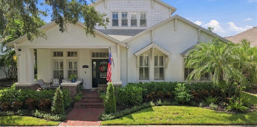 Villa ou maison à Tampa, Floride 5 chambres, 267.65 m2 № 2395660