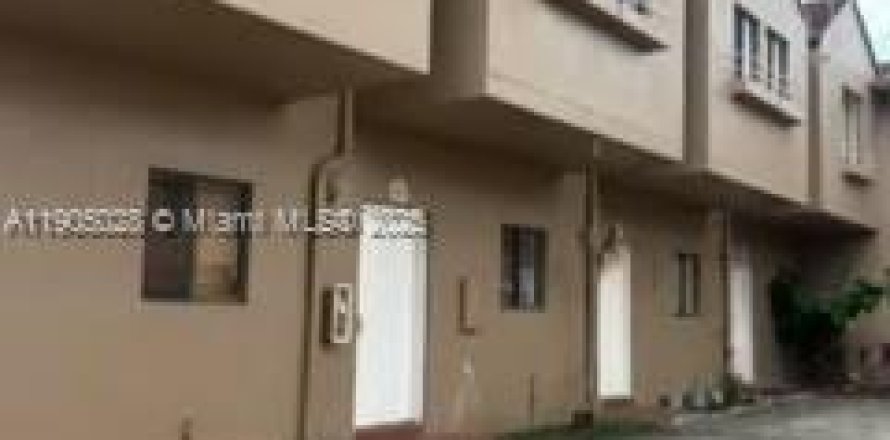 Кондоминиум с 2 спальнями в Хайалиа, Флорида № 1956355