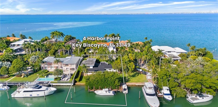 Villa ou maison à Key Biscayne, Floride 7 chambres, 361.39 m2 № 1970281