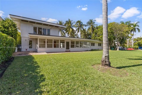 Villa ou maison à louer à Key Biscayne, Floride: 7 chambres, 361.39 m2 № 1970281 - photo 21