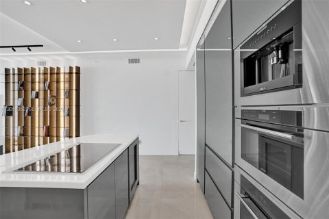 Copropriété à louer à Sunny Isles Beach, Floride: 3 chambres, 229.28 m2 № 2249009 - photo 19