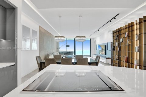 Copropriété à louer à Sunny Isles Beach, Floride: 3 chambres, 229.28 m2 № 2249009 - photo 22