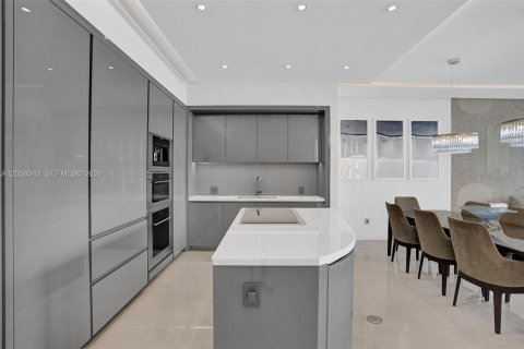 Copropriété à louer à Sunny Isles Beach, Floride: 3 chambres, 229.28 m2 № 2249009 - photo 16