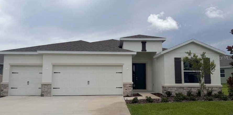House in Ocala, Florida 4 bedrooms, 237.64 sq.m. № 2116688