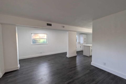 Villa ou maison à vendre à Pompano Beach, Floride: 3 chambres, 142.14 m2 № 2087051 - photo 7