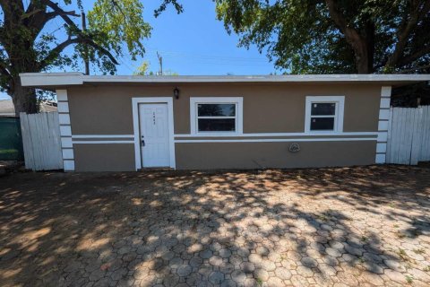 Villa ou maison à vendre à Pompano Beach, Floride: 3 chambres, 142.14 m2 № 2087051 - photo 2