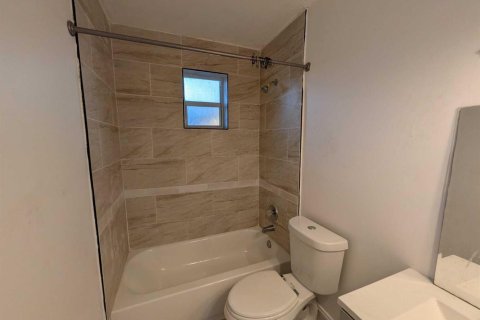 Villa ou maison à vendre à Pompano Beach, Floride: 3 chambres, 142.14 m2 № 2087051 - photo 22