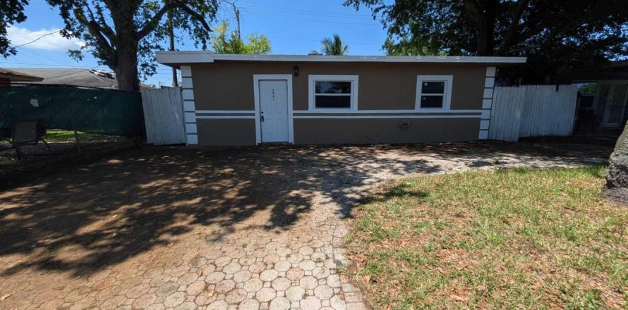Villa ou maison à Pompano Beach, Floride 3 chambres, 142.14 m2 № 2087051