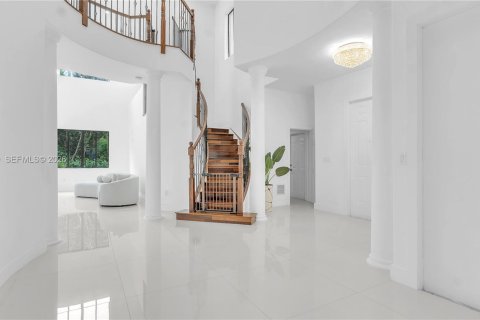 Casa en alquiler en Cutler Bay, Florida, 5 dormitorios, 438.22 m2 № 2032157 - foto 16