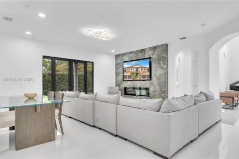 Casa en alquiler en Cutler Bay, Florida, 5 dormitorios, 438.22 m2 № 2032157 - foto 21