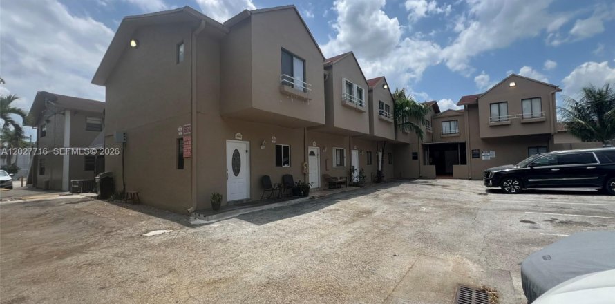 Condo in Hialeah, Florida, 2 bedrooms  № 2088311