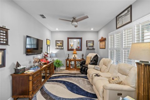 House in Ocala, Florida 2 bedrooms, 195.47 sq.m. № 2223180 - photo 6
