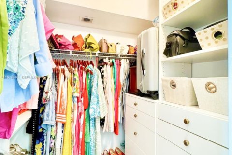 Купить кондоминиум в Санрайз, Флорида 2 спальни, 112.69м2, № 2002902 - фото 15