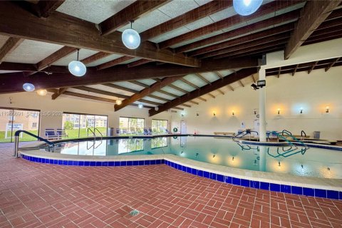 Купить кондоминиум в Санрайз, Флорида 2 спальни, 112.69м2, № 2002902 - фото 21