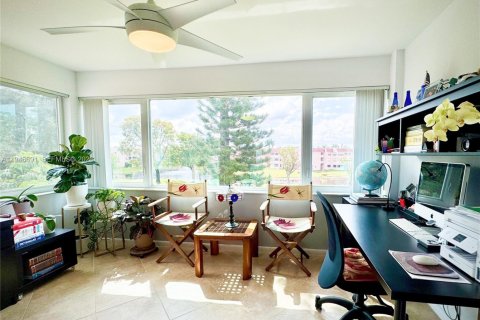 Купить кондоминиум в Санрайз, Флорида 2 спальни, 112.69м2, № 2002902 - фото 2