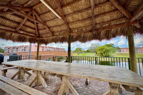 Купить кондоминиум в Санрайз, Флорида 2 спальни, 112.69м2, № 2002902 - фото 23