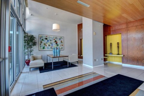 Condo in West Palm Beach, Florida, 1 bedroom № 2077711 - photo 10