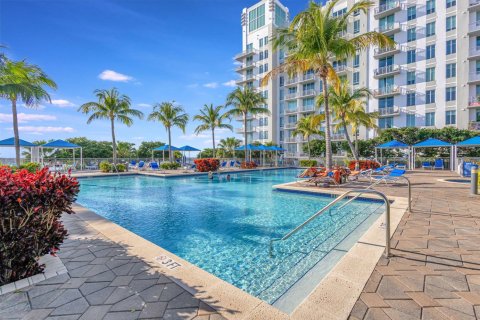 Condo in West Palm Beach, Florida, 1 bedroom № 2077711 - photo 24