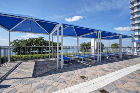 Condo in West Palm Beach, Florida, 1 bedroom № 2077711 - photo 7