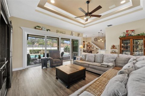 House in Lakeland, Florida 4 bedrooms, 342.34 sq.m. № 1913369 - photo 12