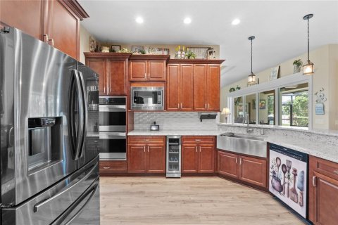 House in Lakeland, Florida 4 bedrooms, 342.34 sq.m. № 1913369 - photo 18