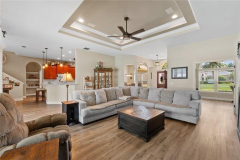 House in Lakeland, Florida 4 bedrooms, 342.34 sq.m. № 1913369 - photo 10