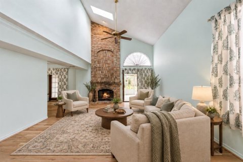 Duplex in Orlando, Florida 2 bedrooms, 150.87 sq.m. № 2383322 - photo 3