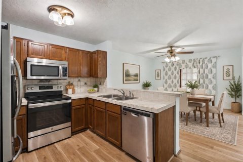 Duplex in Orlando, Florida 2 bedrooms, 150.87 sq.m. № 2383322 - photo 5